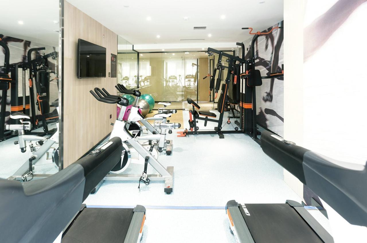 ibis Zhengzhou Longhai Road Bagian luar foto