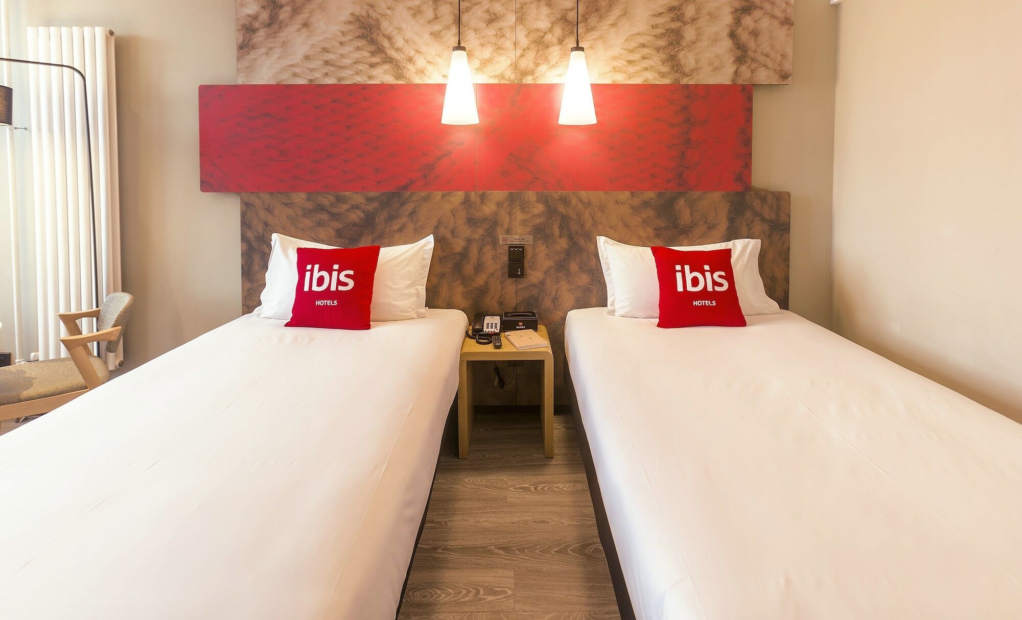 ibis Zhengzhou Longhai Road Bagian luar foto